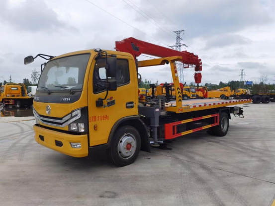 國(guó)六多利卡D8帶吊黃牌清障車-4400